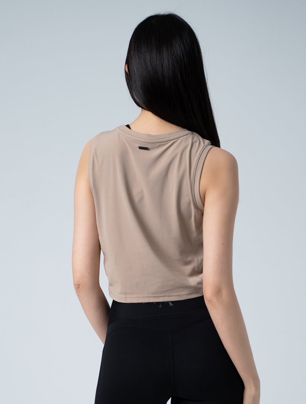 FluxFit™ 寬肩剪接短版背心25 - 2 (荳寇棕) - AROAK 機能健身服飾 | 專為健人打造