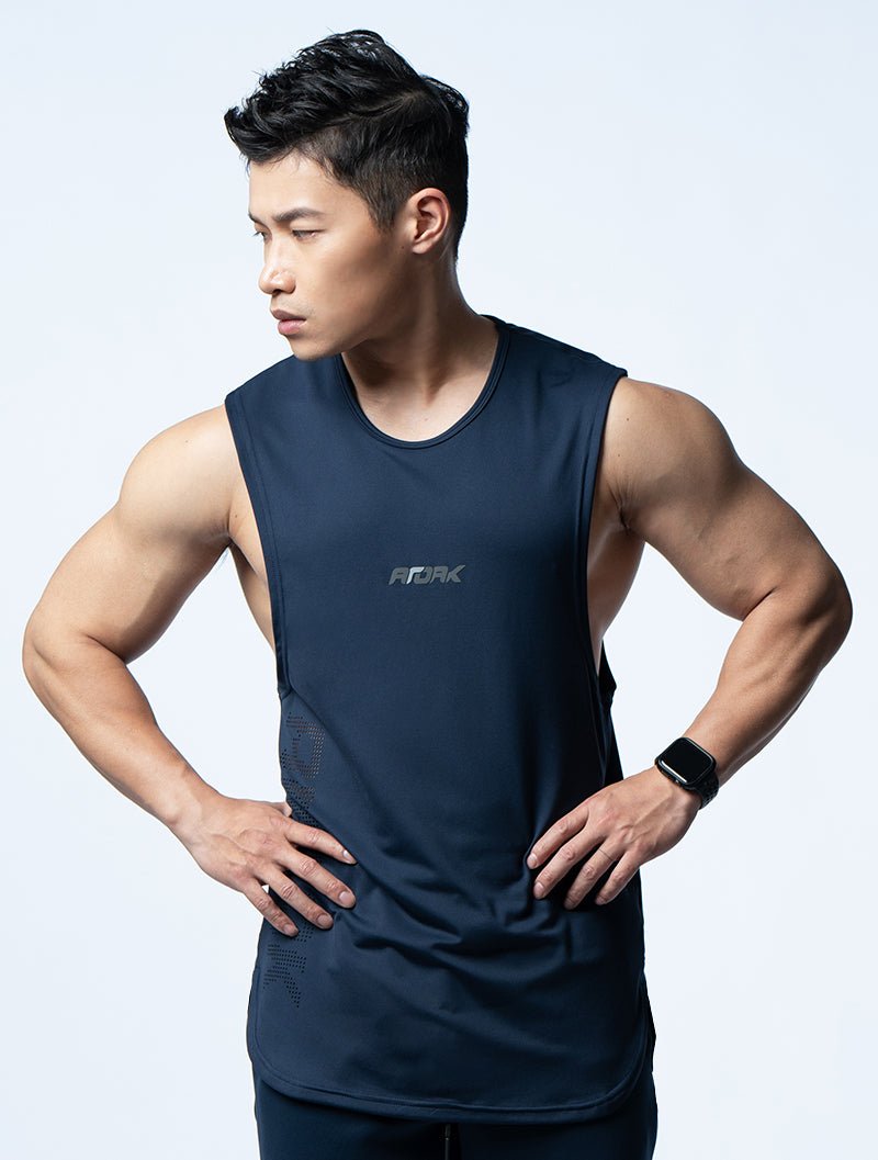 FluxFit™ 側開衩休閒背心 (英雄藍) - AROAK 機能健身服飾 | 專為健人打造