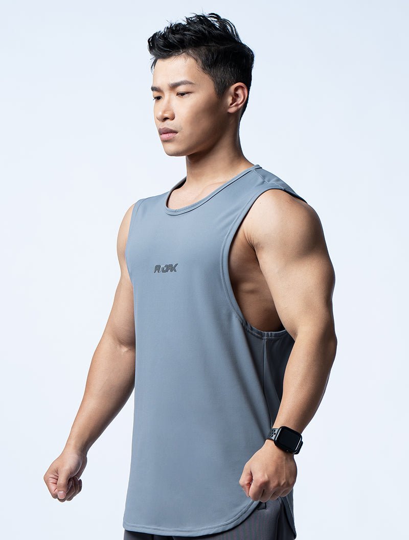 FluxFit™ 側開衩休閒背心 (日蝕灰) - AROAK 機能健身服飾 | 專為健人打造