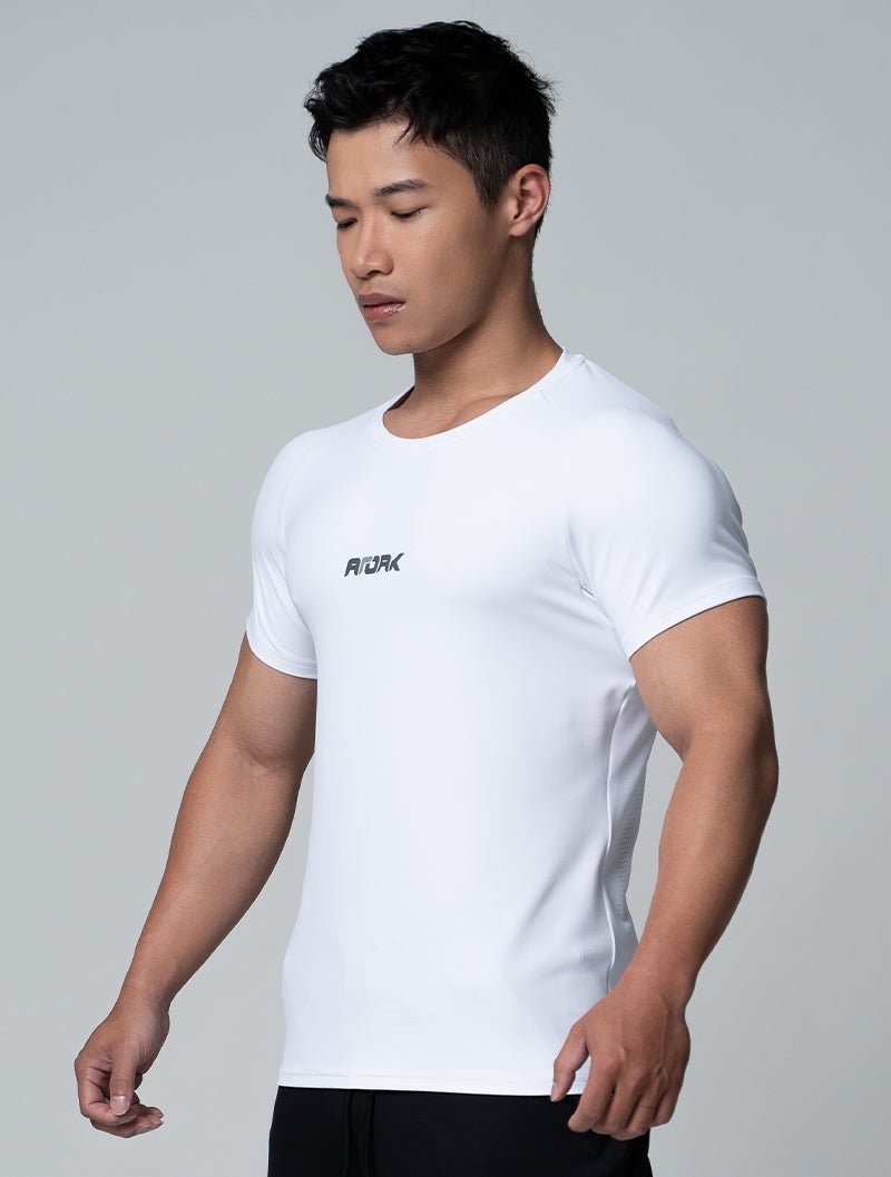 FluxFit™ LOGO沖孔訓練上衣 (白) - AROAK 機能健身服飾 | 專為健人打造