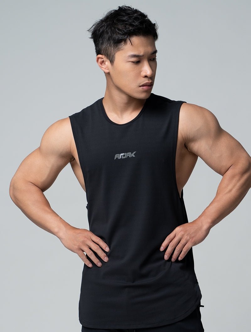 FluxFit™ LOGO沖孔訓練背心 (黑) - AROAK 機能健身服飾 | 專為健人打造