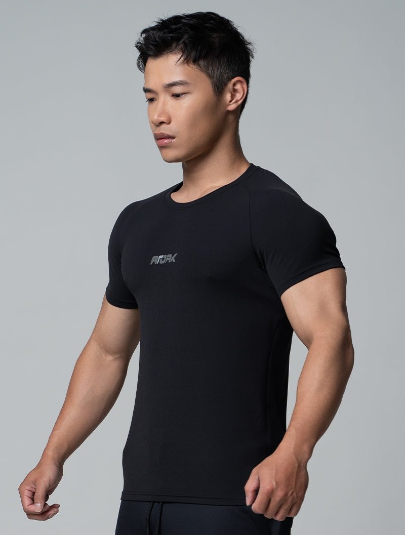 FluxFit™ LOGO沖孔訓練上衣 (黑) - AROAK 機能健身服飾 | 專為健人打造