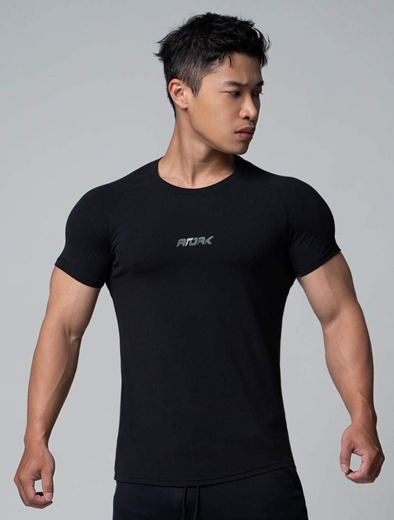 FluxFit™ LOGO沖孔訓練上衣 (黑) - AROAK 機能健身服飾 | 專為健人打造
