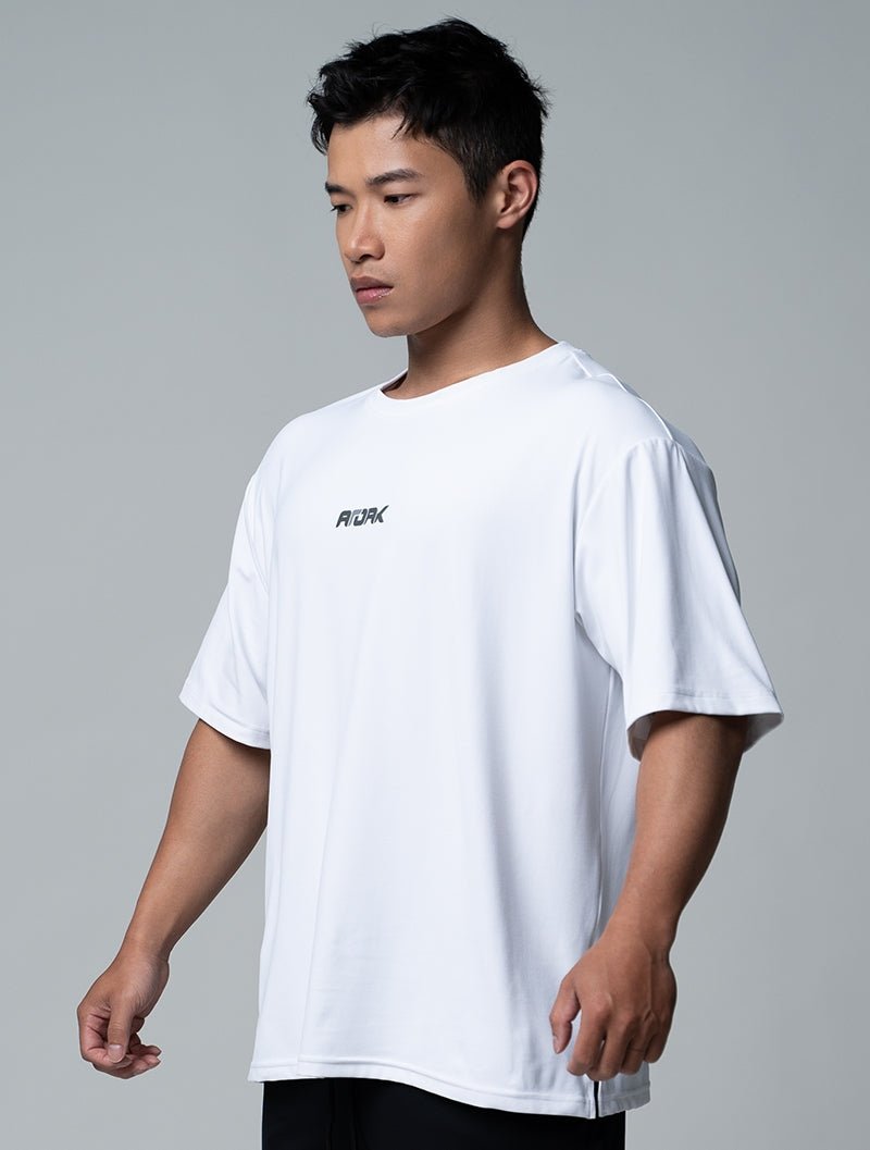 FluxFit™ LOGO沖孔OVERSIZED訓練上衣 (白) - AROAK 機能健身服飾 | 專為健人打造