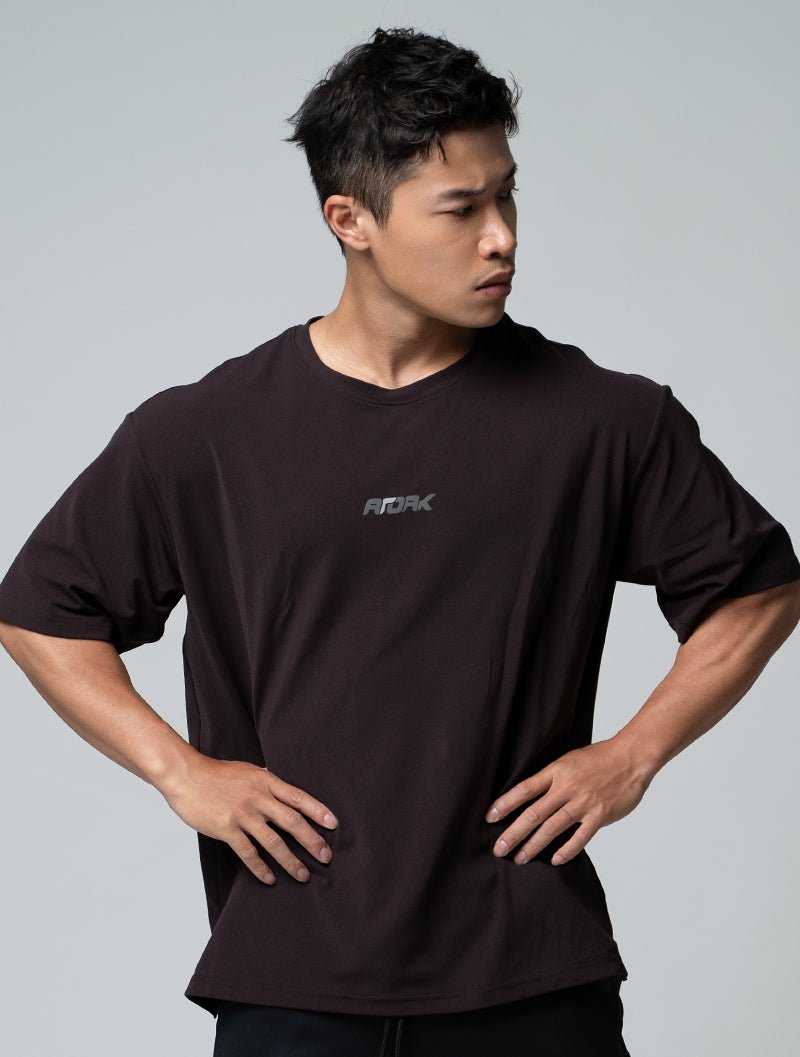 FluxFit™ LOGO沖孔OVERSIZED訓練上衣 (杉木棕) - AROAK 機能健身服飾 | 專為健人打造