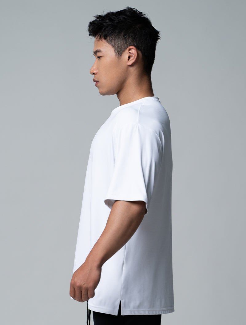 FluxFit™ LOGO沖孔OVERSIZED訓練上衣 (白) - AROAK 機能健身服飾 | 專為健人打造