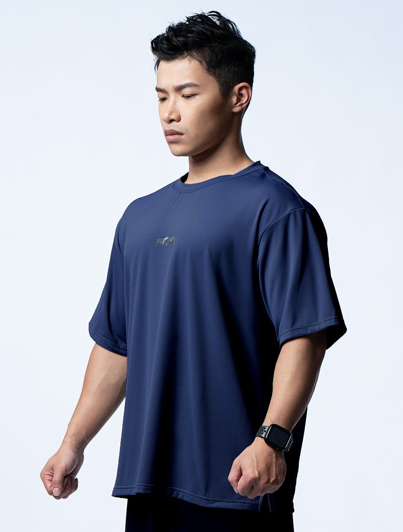 FluxFit™ OVERSIZED 機能短袖訓練上衣 (斜紋藍) - AROAK 機能健身服飾 | 專為健人打造