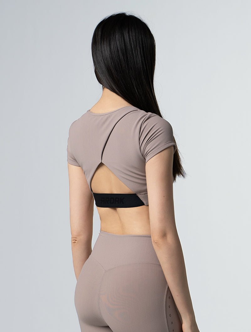 Lumin™ U領後挖背Bra Top 25 - 1 (奶茶杏) - AROAK 機能健身服飾 | 專為健人打造