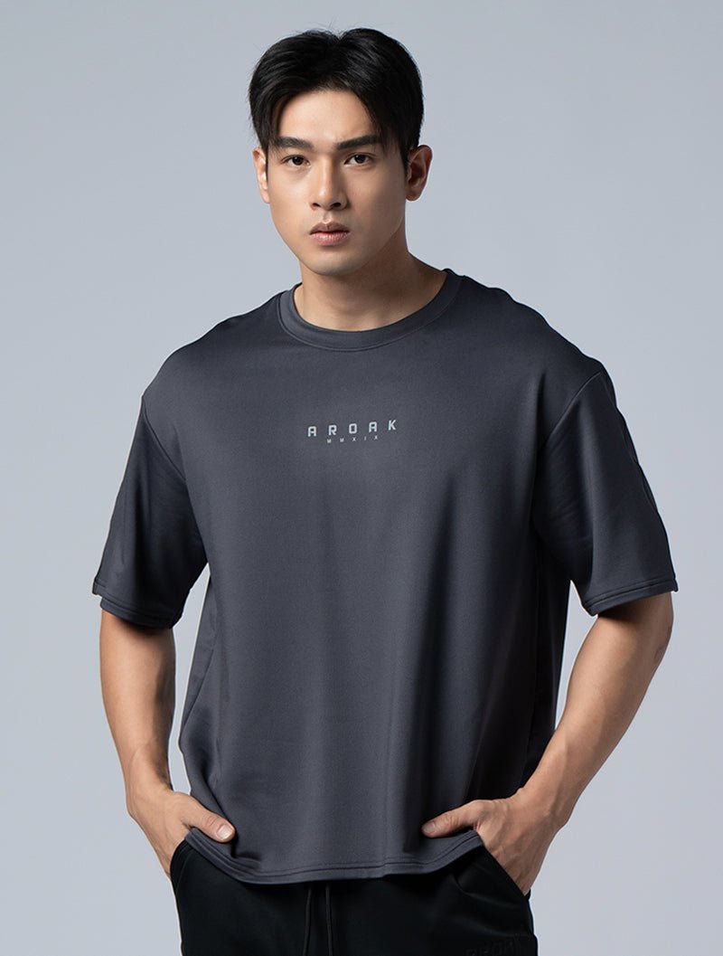 ONE - WAY™ 單向導濕後袖剪接訓練上衣 (鐵灰) - AROAK 機能健身服飾 | 專為健人打造