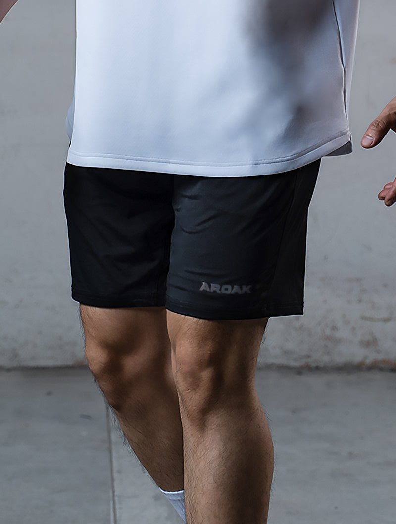 弧型拼接機能短褲 (黑) - AROAK 機能健身服飾 | 專為健人打造