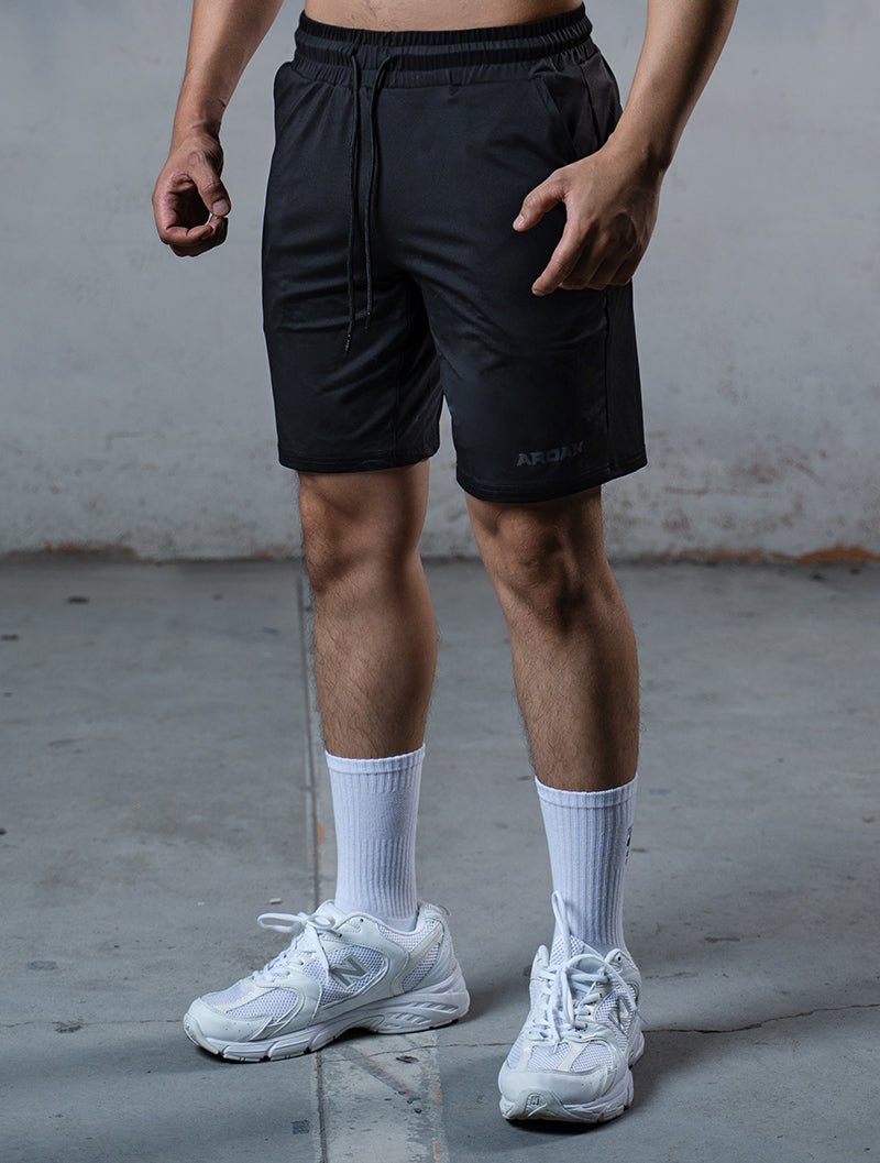 弧型拼接機能短褲 (黑) - AROAK 機能健身服飾 | 專為健人打造