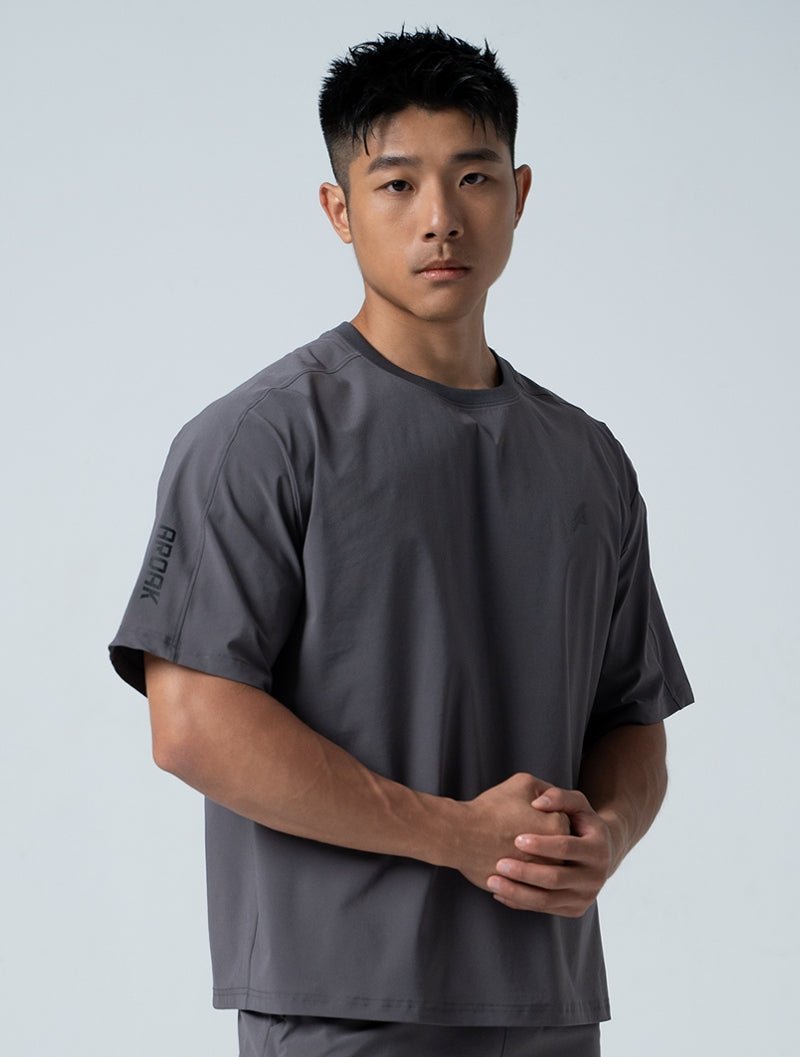 QuadFlex™ OVERSIZED休閒短袖上衣 (暗岩灰) - AROAK 機能健身服飾 | 專為健人打造
