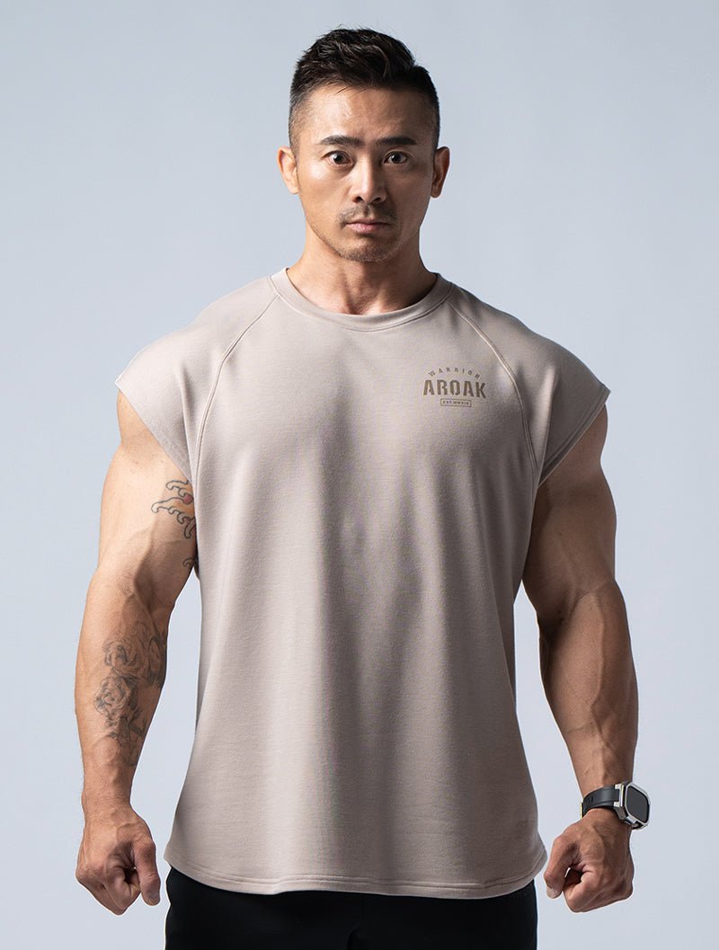 TENCEL FTE™ 拉克蘭袖寬版訓練背心 (卡其) - AROAK 機能健身服飾 | 專為健人打造