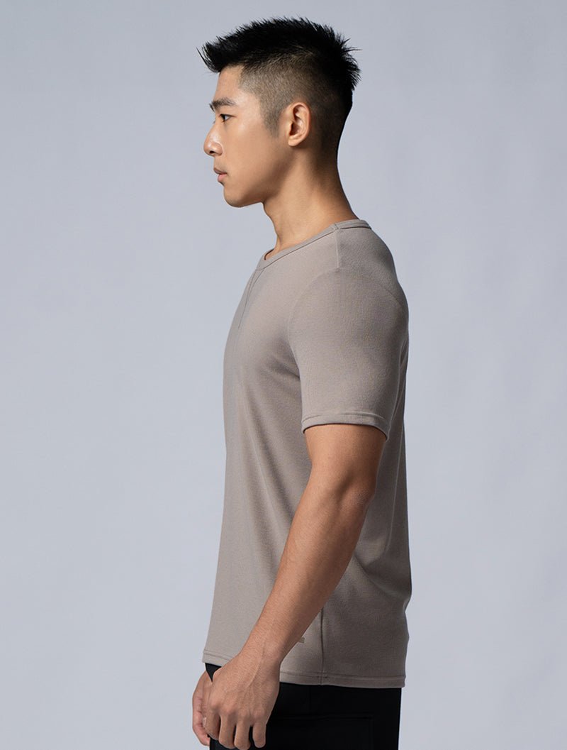 Tencel - RIB™圓領羅紋短袖上衣 (深卡其) - AROAK 機能健身服飾 | 專為健人打造