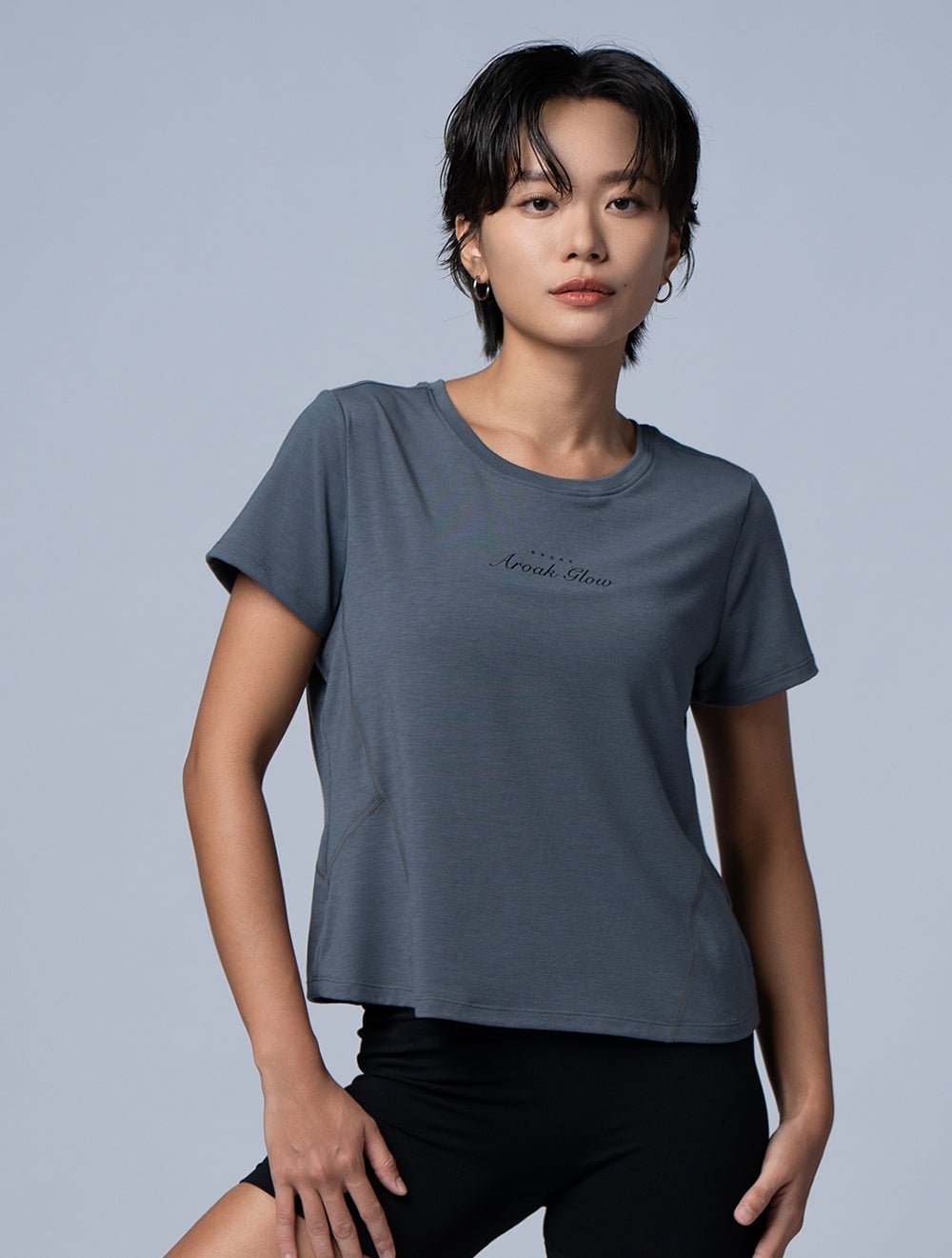 TENCEL™-SGL 立線剪接上衣 (水泥灰) - AROAK 機能健身服飾 | 專為健人打造