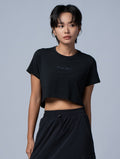 TENCEL™-SGL 動感流線短版上衣 (黑) - AROAK 機能健身服飾 | 專為健人打造