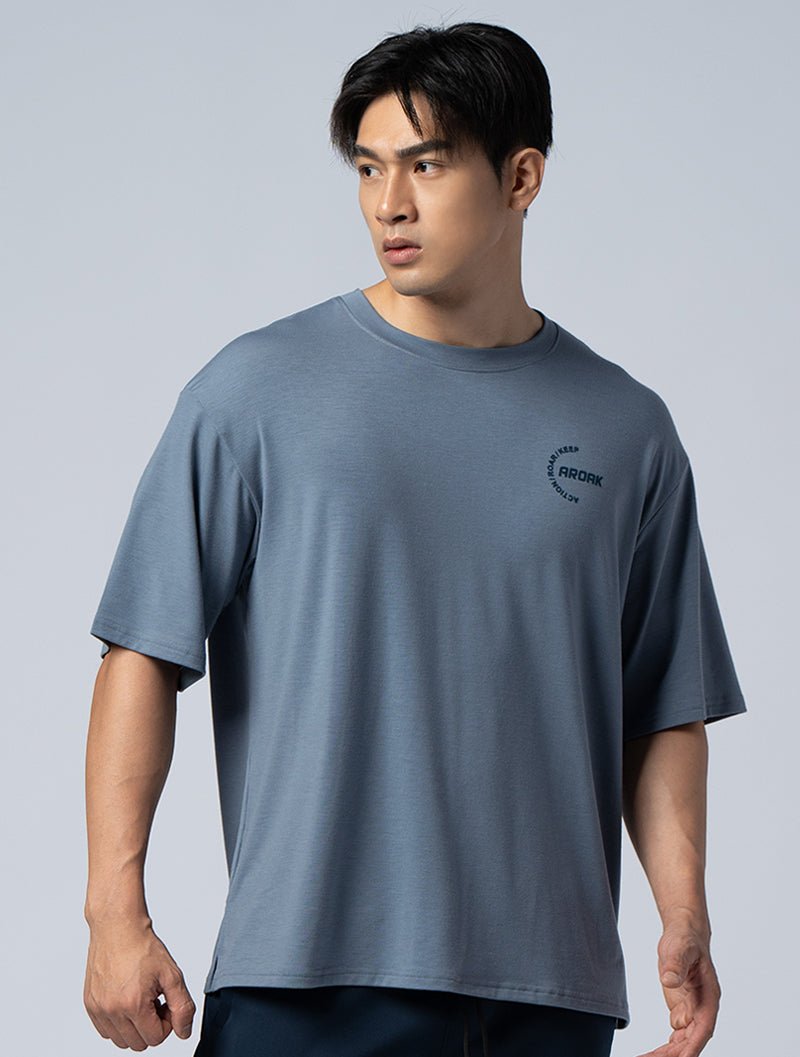 TENCEL - SGL™ 植絨OVERSIZED機能天絲短袖上衣 (灰藍) - AROAK 機能健身服飾 | 專為健人打造