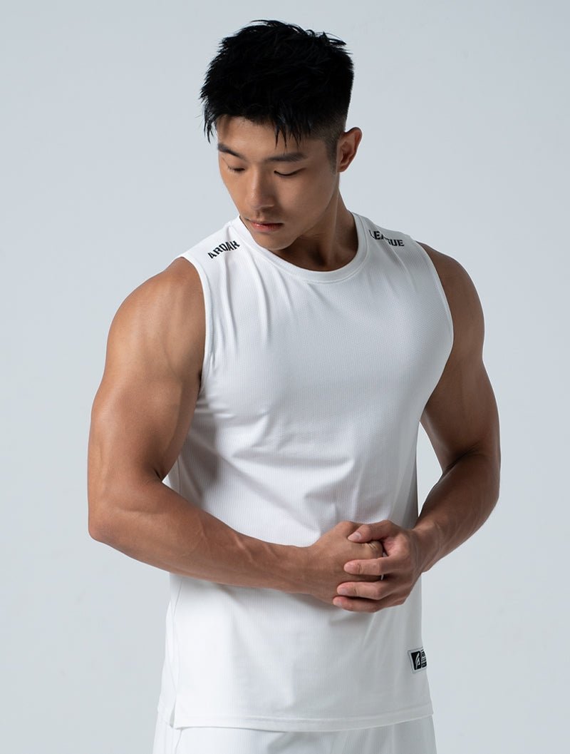 TuckAir™ 休閒寬肩背心 (白) - AROAK 機能健身服飾 | 專為健人打造