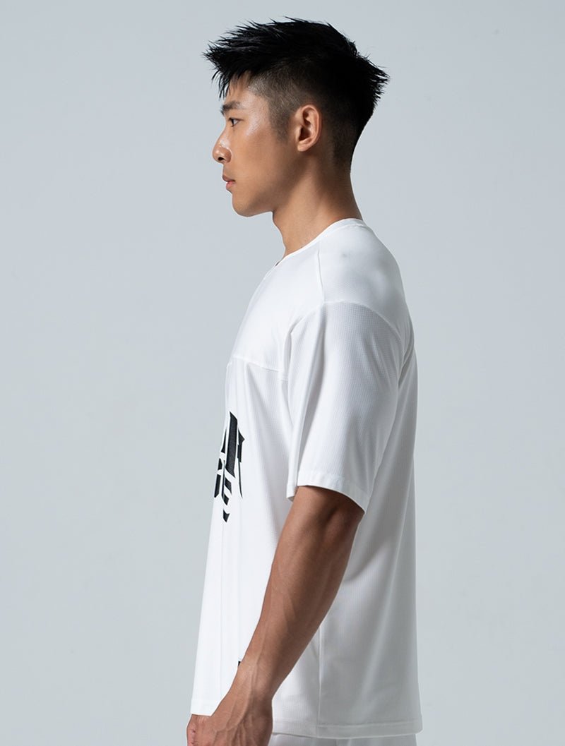 TuckAir™ OVERSIZED 休閒短袖上衣 (白) - AROAK 機能健身服飾 | 專為健人打造