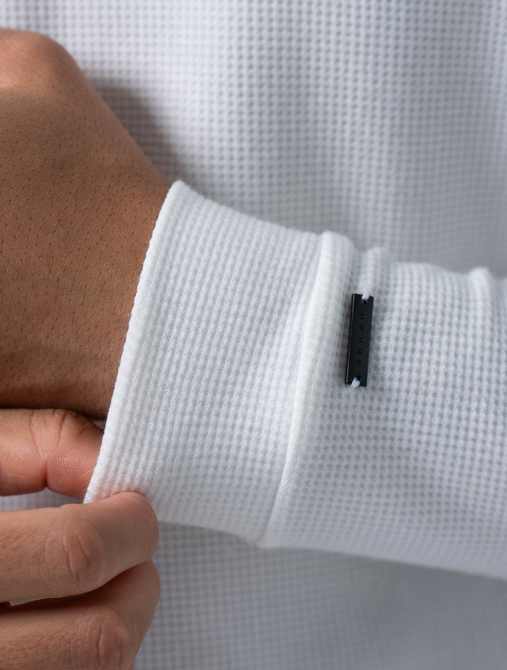 Wafflux™ 雲感連帽上衣 (黑) - AROAK 機能健身服飾 | 專為健人打造