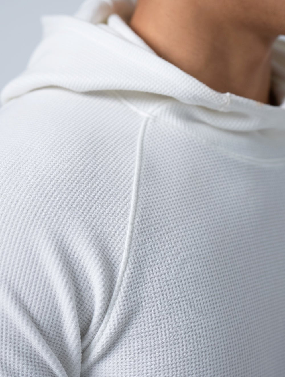 Wafflux™ 雲感連帽上衣 (黑) - AROAK 機能健身服飾 | 專為健人打造