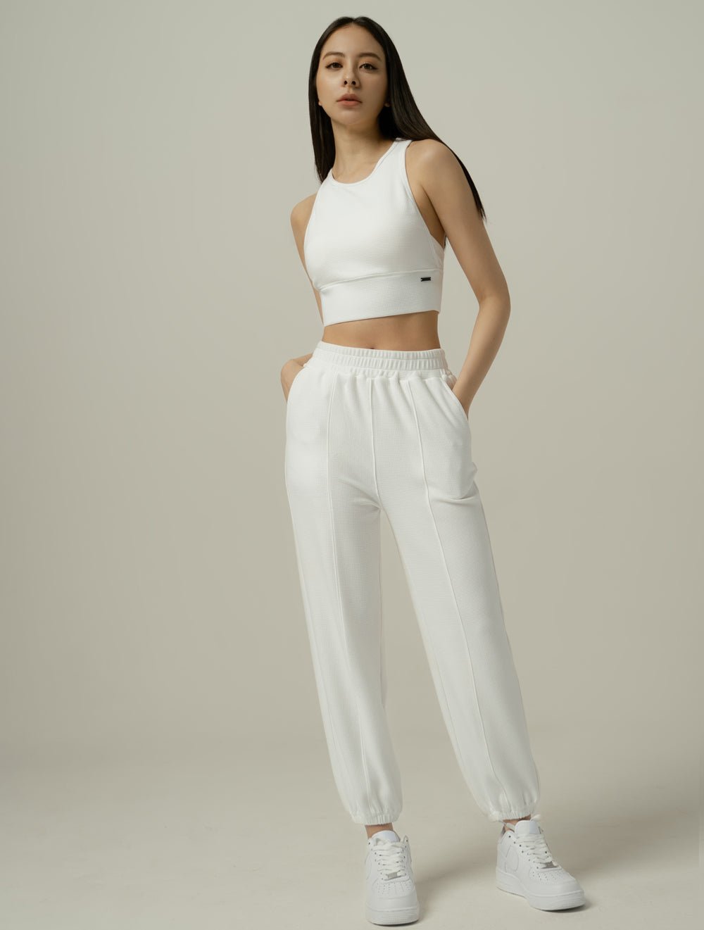 Wafflux™ 雲感縮口長褲25 - 2 (黑) - AROAK 機能健身服飾 | 專為健人打造