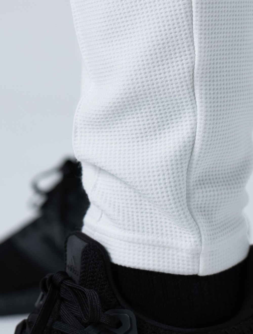 Wafflux™ 雲感錐型長褲 (黑) - AROAK 機能健身服飾 | 專為健人打造