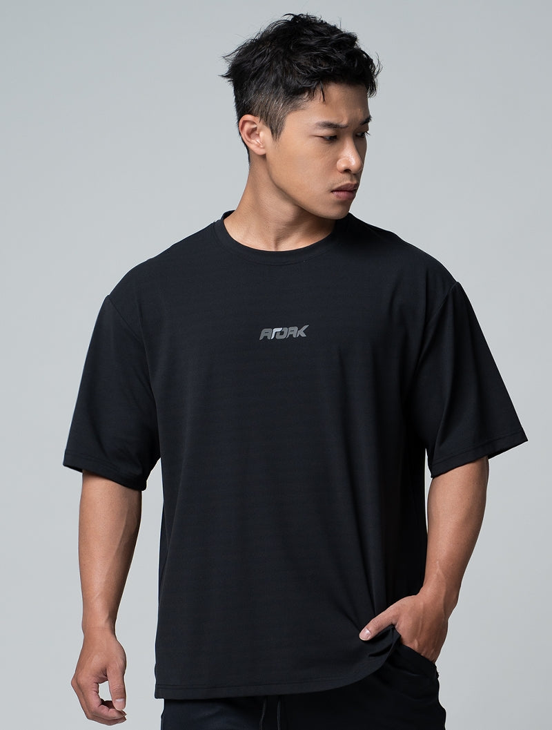 FluxFit™ LOGO沖孔OVERSIZED訓練上衣 (黑)